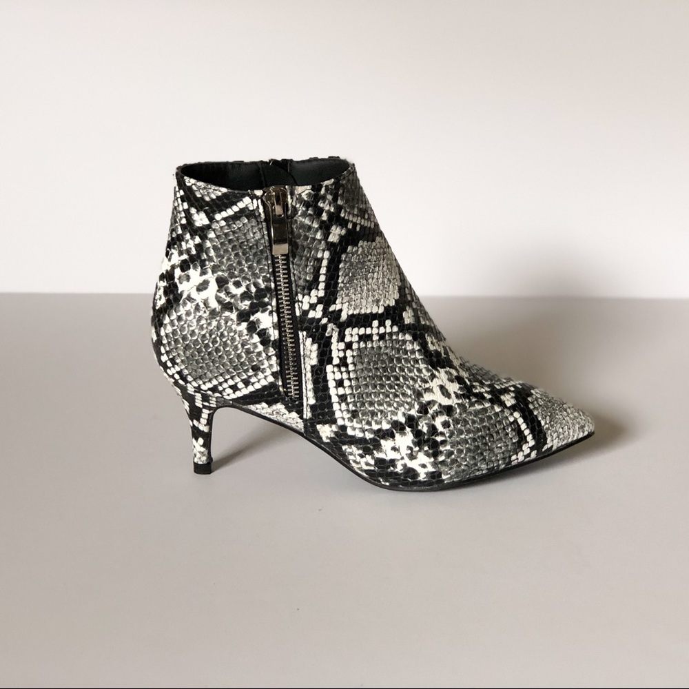 Catherine Malandrino Snake Booties Sz 6 NWT
